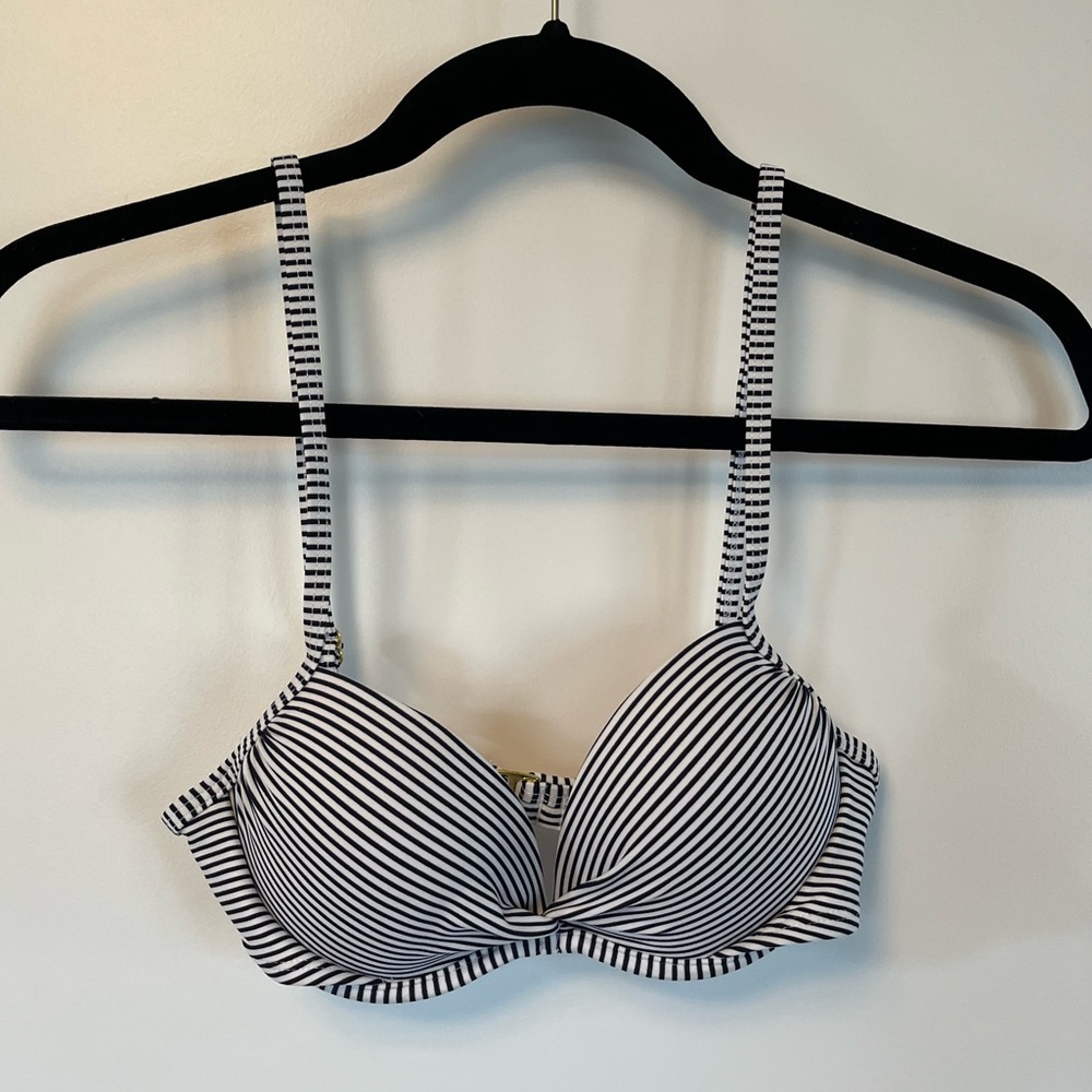 Xhiliration Extra Padded Adjustable Straps Bikini Top